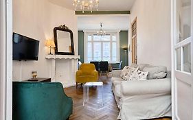Beautiful 1900 house full equipped 4bdrm garden!